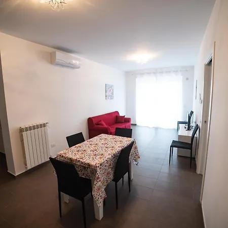 Middle Town トロペーア