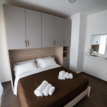 Apartment Middle Town