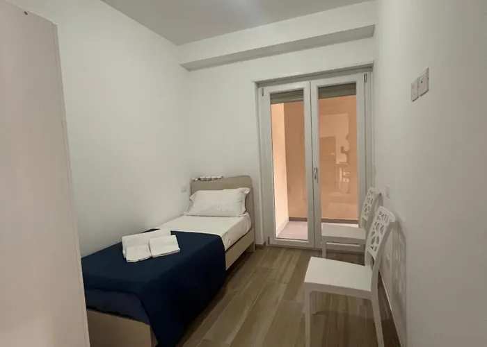 Middle Town 公寓 *