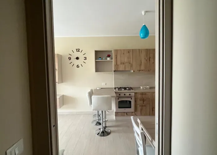 Middle Town 公寓 *